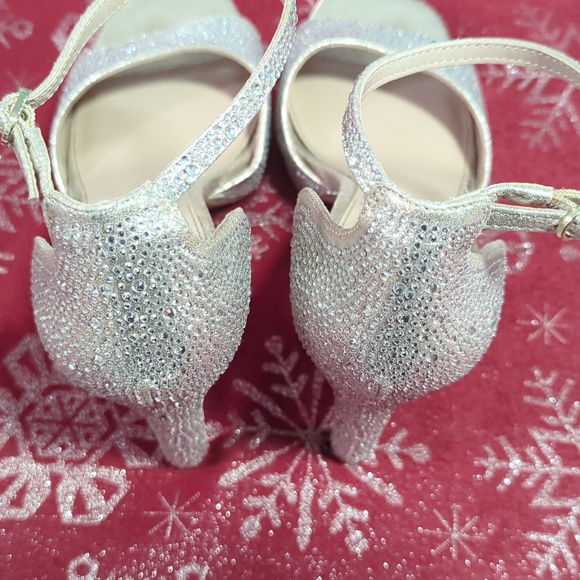 Kelly & Katie Sandals - Picture 3 of 11